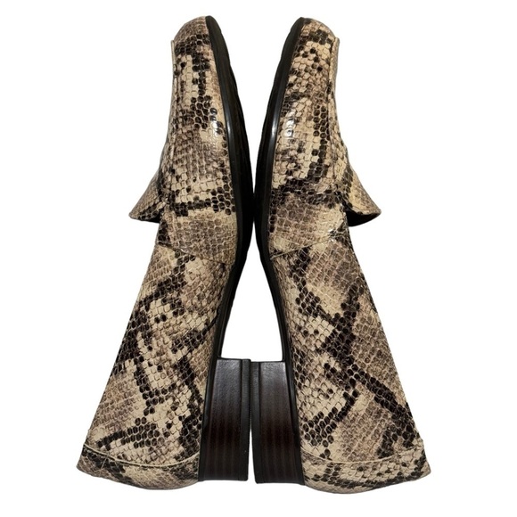 Clarks Juliet Lora Taupe Faux Leather Reptile Snake Print Slip On Loafers Size 7 - Picture 10 of 11